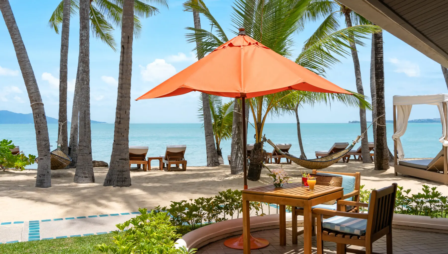 Deluxe Beachfront Villa