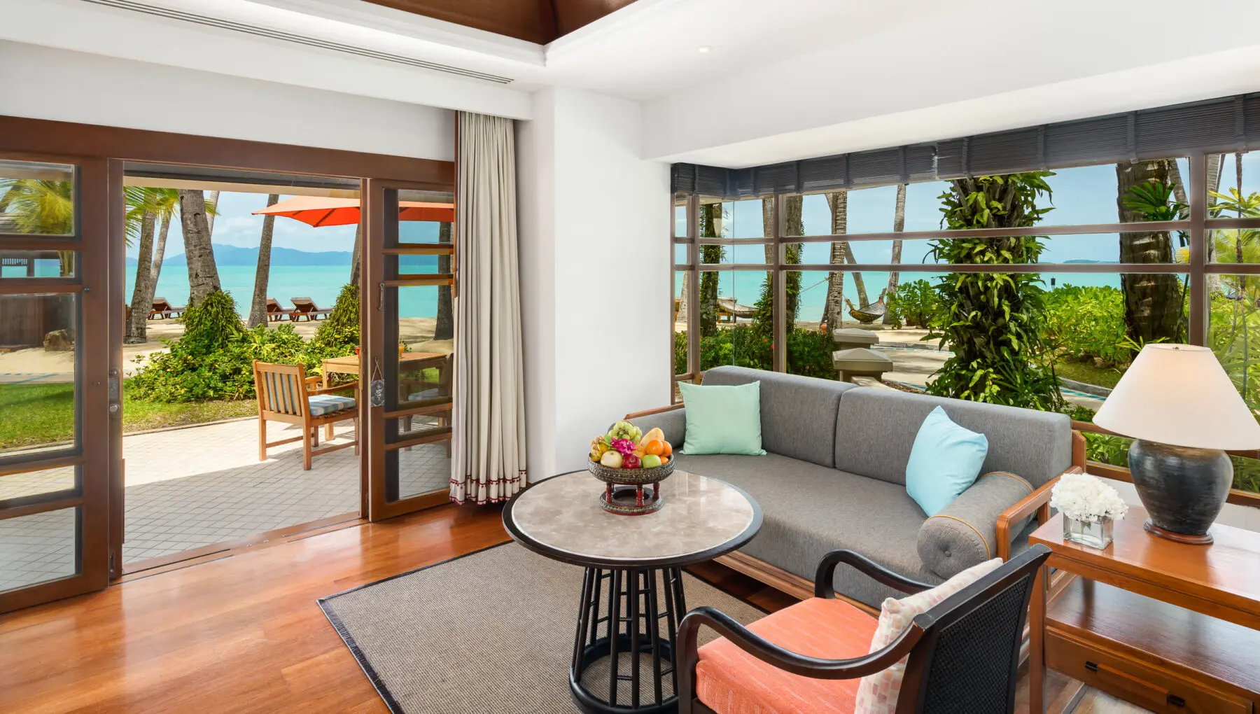 Deluxe Beachfront Villa