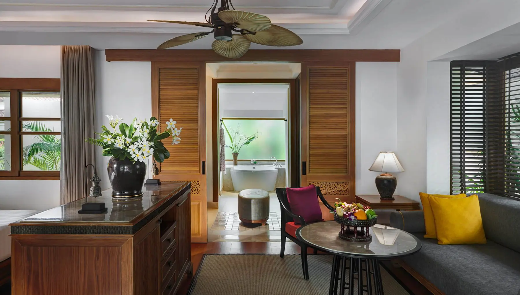 Вилла Делюкс с 2 спальнями и джакузи, вид на пляж