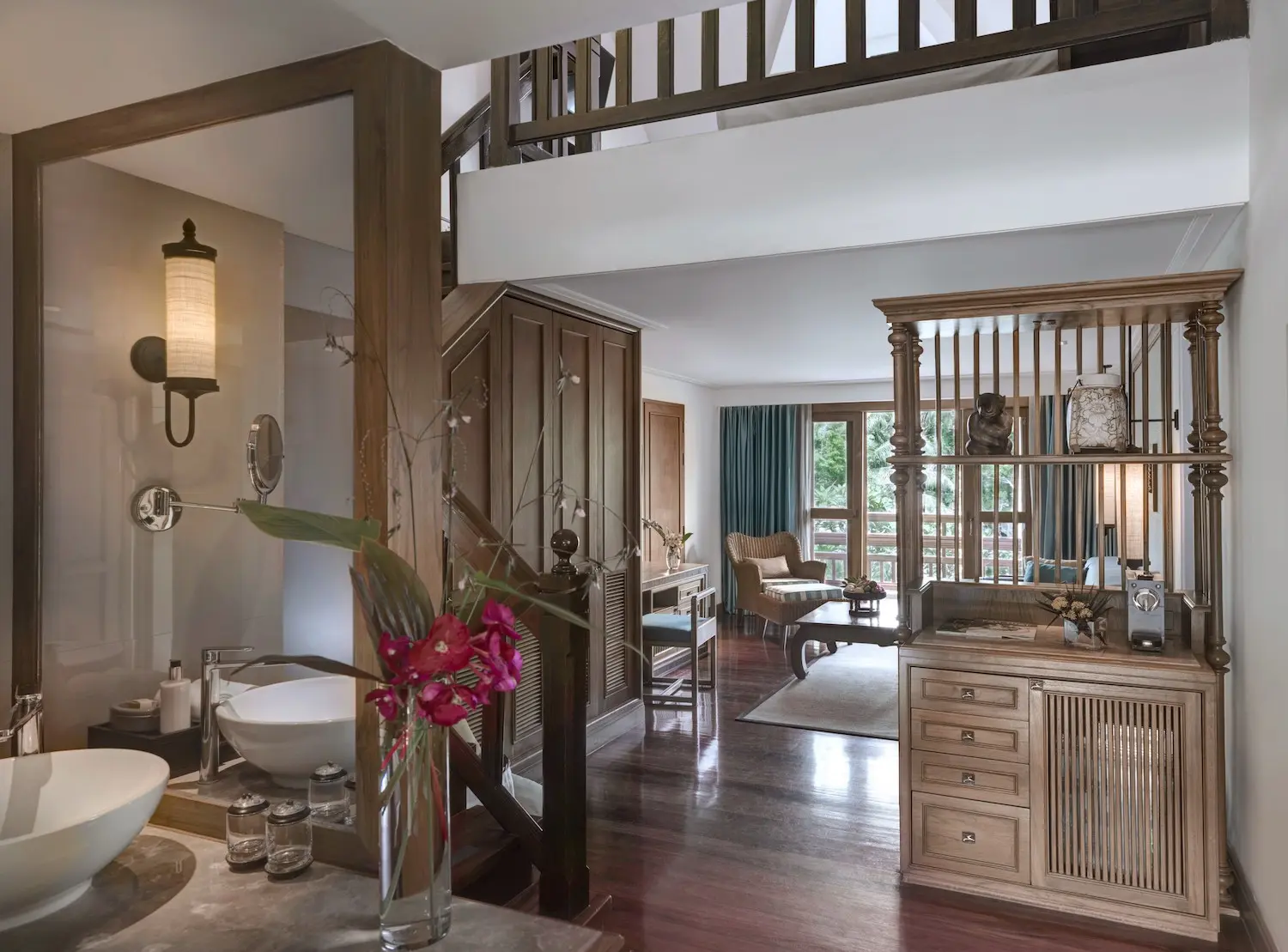 02-Two-Bedroom-Duplex-Suite-Layout