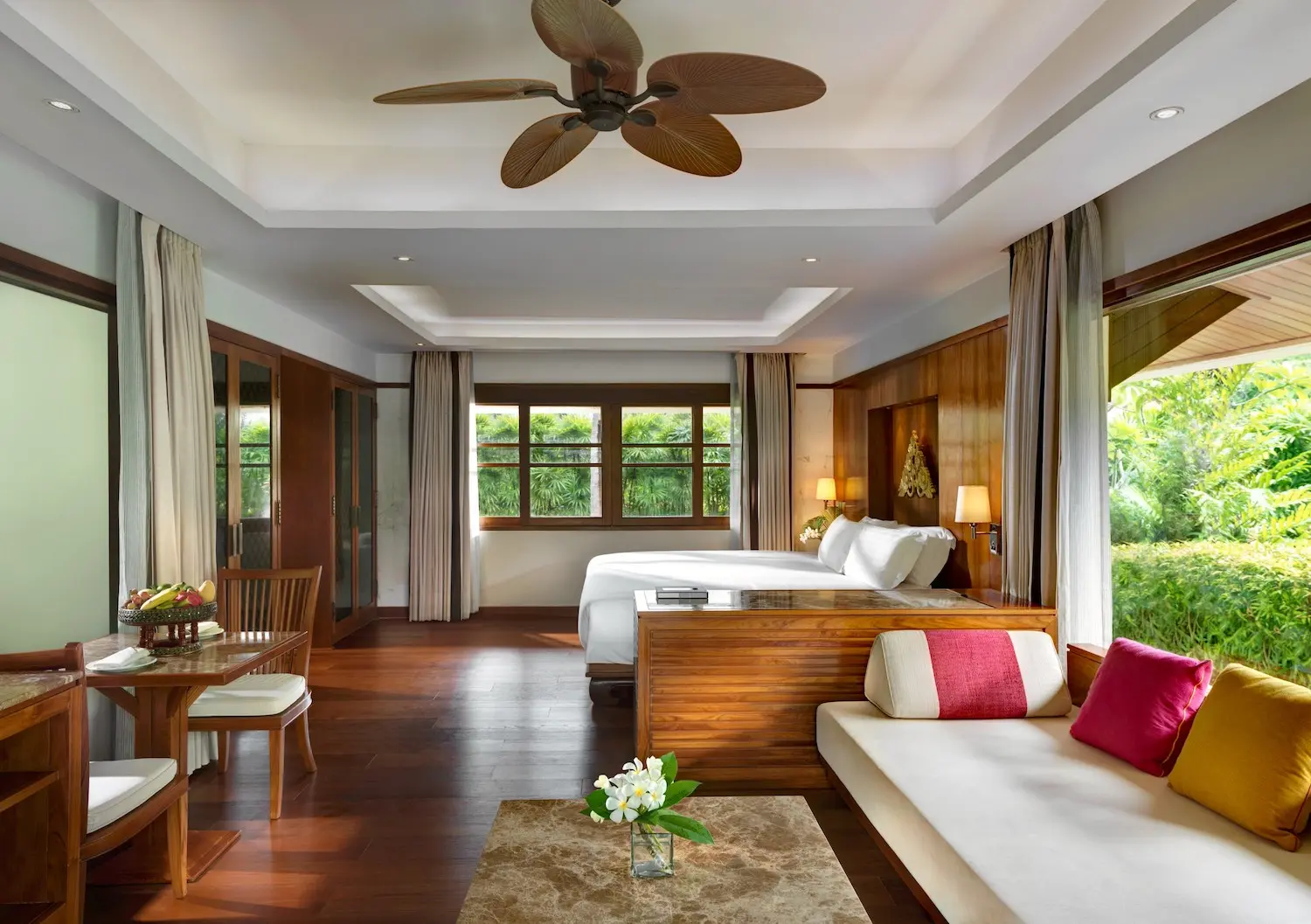 04-Santiburi-Maenam-Samui-Deluxe-Garden-Villa