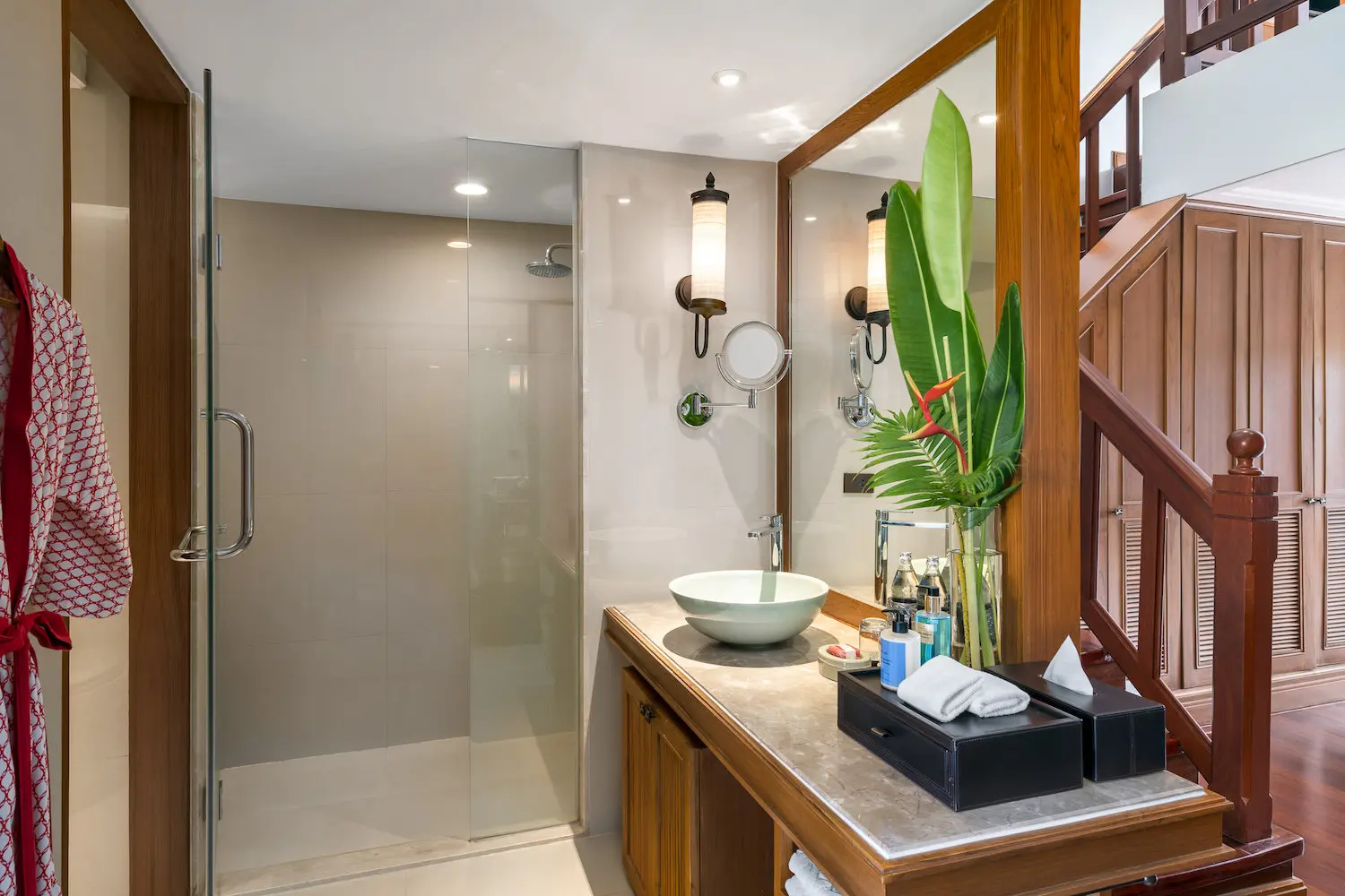 07-Two-Bedroom-Duplex-Suite-Bathroom