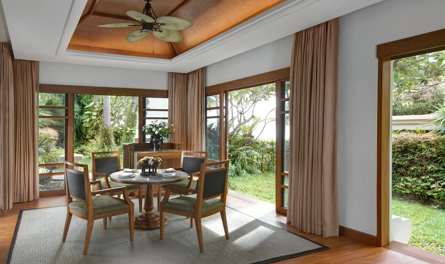 08-Santiburi-Maenam-Two-Bedroom-Grand-Deluxe-Beachfront-Villa-Private-Pool