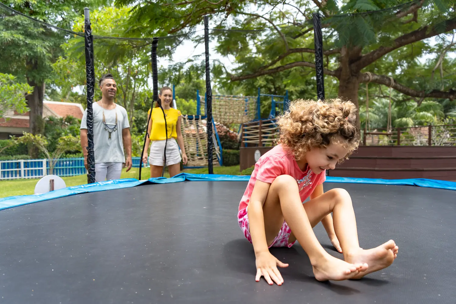 Santiburi-Panya-Yim-Jumping