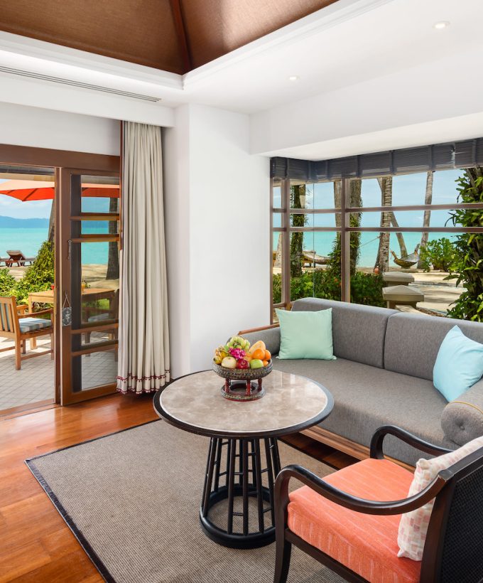 Deluxe Beachfront Villa with Plunge Pool