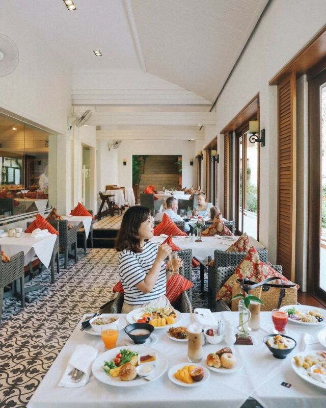 Linger longer over a breakfast of international delights and vibrant flavours at Vimarnmek.⁠
No need to rush; the day’s just begun. ⁠
⁠
Open: 7:00 AM – 10:30 AM⁠
⁠
📷 by @lee_monkey_⁠
⁠
#SantiburiKohSamui #สันติบุรีเกาะสมุย