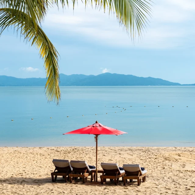 Golden sands, endless blues, and a front-row seat to enjoy the beauty of Koh Samui. ⁠
⁠
Spend your perfect beach day right here.⁠
⁠
#SantiburiKohSamui #สันติบุรีเกาะสมุย