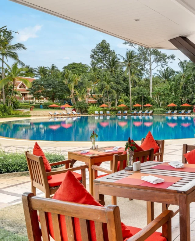 Start your day poolside with fresh fruit, warm pastries, and the sound of water close by. ⁠
⁠
This is breakfast — the Santiburi way.⁠
⁠
#SantiburiKohSamui #สันติบุรีเกาะสมุย #SAiiDISCOVERY