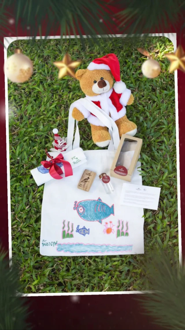 Gifts that give back 🎁
This festive season, we invite you to make a meaningful difference. Join us for ‘CHEERS FOR CHARITY’ and discover unique hand-painted tote bags, each beautifully crafted by the children of the Samui Special Needs Foundation. 🎨
Every purchase directly supports these talented young artists, helping them explore their creativity and providing them with better activity spaces.

Let‘s celebrate with kindness and make this season shine brighter.

Available Today – 31 December 2025
📍 Santiburi Koh Samui

#SantiburiKohSamui #สันติบุรีเกาะสมุย #SAiiDISCOVERY