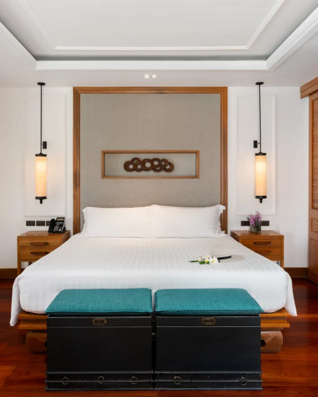 In our Exclusive Beachfront Garden Villa with Plunge Pool, mornings unfold with a unique rhythm. ⁠
⁠
Savour  the sound of the sea, the scent of the gardens, and the calm that comes with having your own corner of paradise by the shore.⁠
⁠
Discover more via the link in our bio.⁠
⁠
#SantiburiKohSamui #สันติบุรีเกาะสมุย #SAiiDISCOVERY