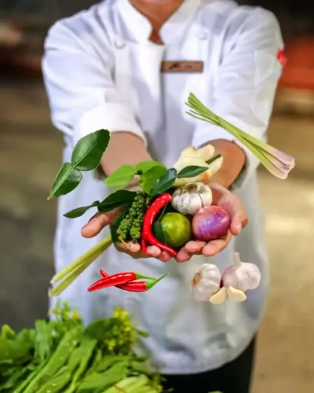 A classic done right: bold, bright, and unmistakably Thai.⁠
⁠
Tom Yum Goong at @salathaiatsantiburi brings together fresh seafood, fragrant herbs, and that perfect balance of heat and citrus in every spoonful.⁠
⁠
Join us for a taste of Thailand only at Sala Thai⁠
🕖 Open every day | 6.00 pm – 10.00 pm⁠
⁠
#SantiburiKohSamui #สันติบุรีเกาะสมุย #SAiiDISCOVERY #salathaisantiburi⁠