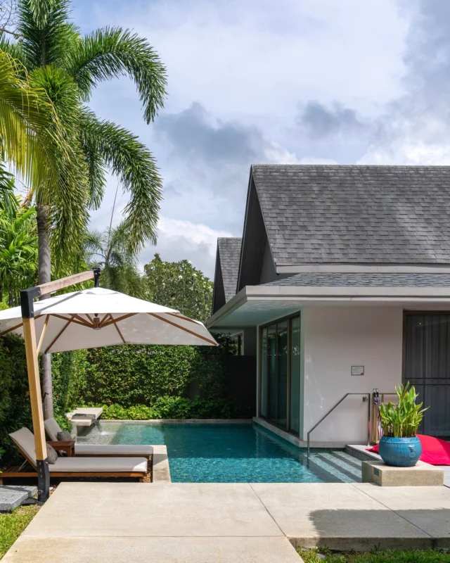 Some days are made for unwinding in your Grand Reserve Pool Villa. Others are best spent by the shore, soaking up the island breeze like @paikubpong.⁠
⁠
From peaceful hideaways to beachside living — enjoy the best of both worlds at your own pace.⁠
⁠
Discover more via https://santiburisamui.com/room/grand-reserve-pool-villa/⁠
⁠
#SantiburiKohSamui #สันติบุรีเกาะสมุย #SAiiDISCOVERY