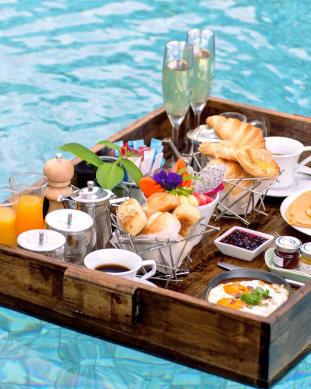Here’s a version focused more clearly on the morning spread:⁠
⁠
Mornings are better with a generous spread. ☀️⁠
⁠
Fresh fruit, warm pastries, breakfast favourites and something freshly poured, all ready to ease you into another day in Koh Samui.⁠
⁠
#SantiburiKohSamui #สันติบุรีเกาะสมุย #SAiiDISCOVERY #FloatingBreakfast #KohSamui⁠