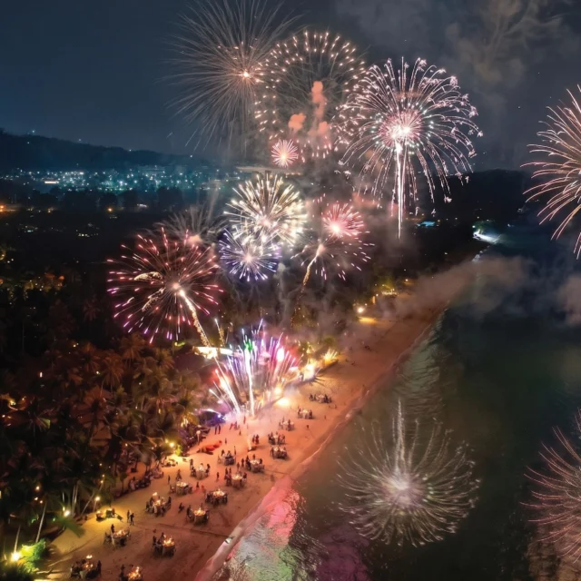 Your year-end plans belong somewhere special. ✨⁠
Festive season is on the horizon, bringing time to gather, celebrate and end the year together in Koh Samui.⁠
⁠
⁠
Plan your festive escape with us and discover more via the link in bio.⁠
⁠
#SantiburiKohSamui #สันติบุรีเกาะสมุย #SAiiDISCOVERY⁠